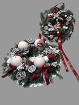 KOMPLET DEKLICA V SNEGU