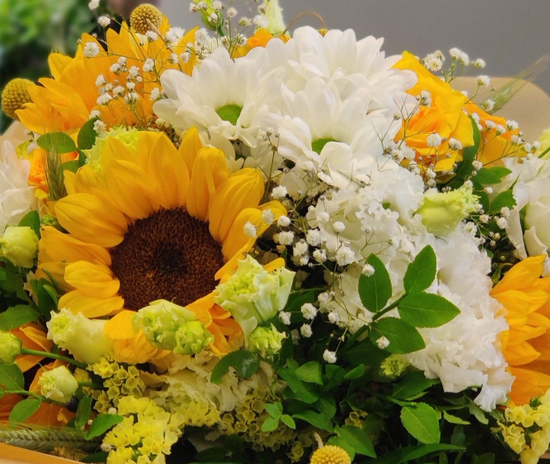 BOUQUET OF SUNFLOWER